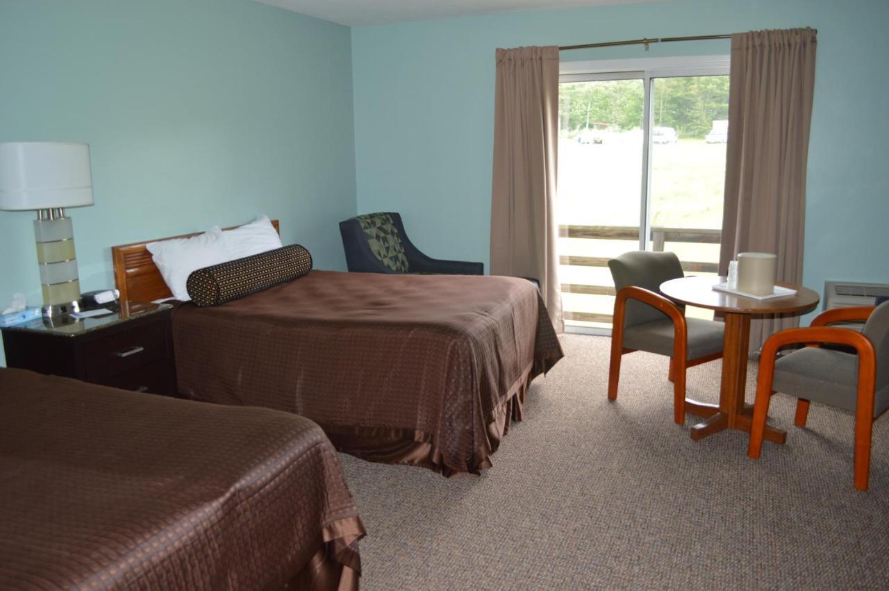 Copper Lantern Motor Lodge West Brookfield Экстерьер фото